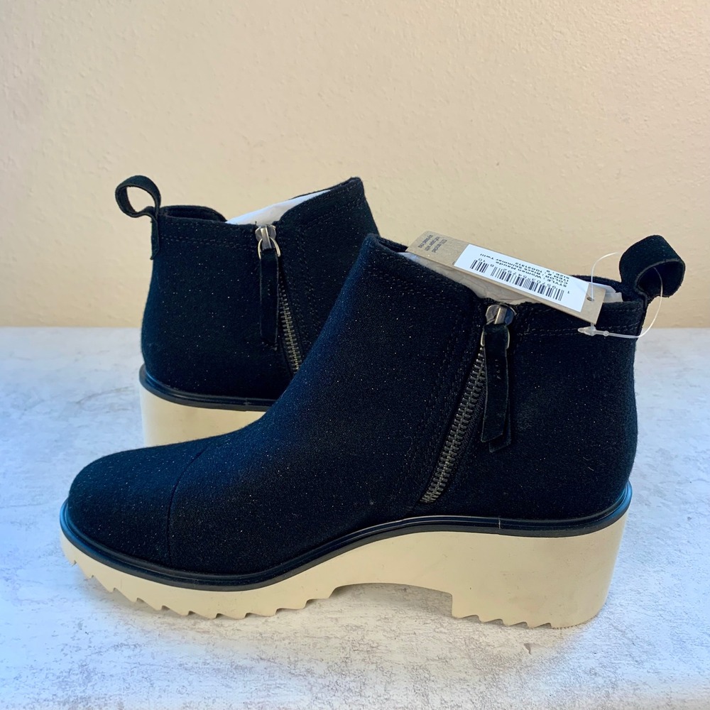 TOMS 9 Maude Ankle Boots Black Shimmer Twill Wedge Lug Sole 10021312